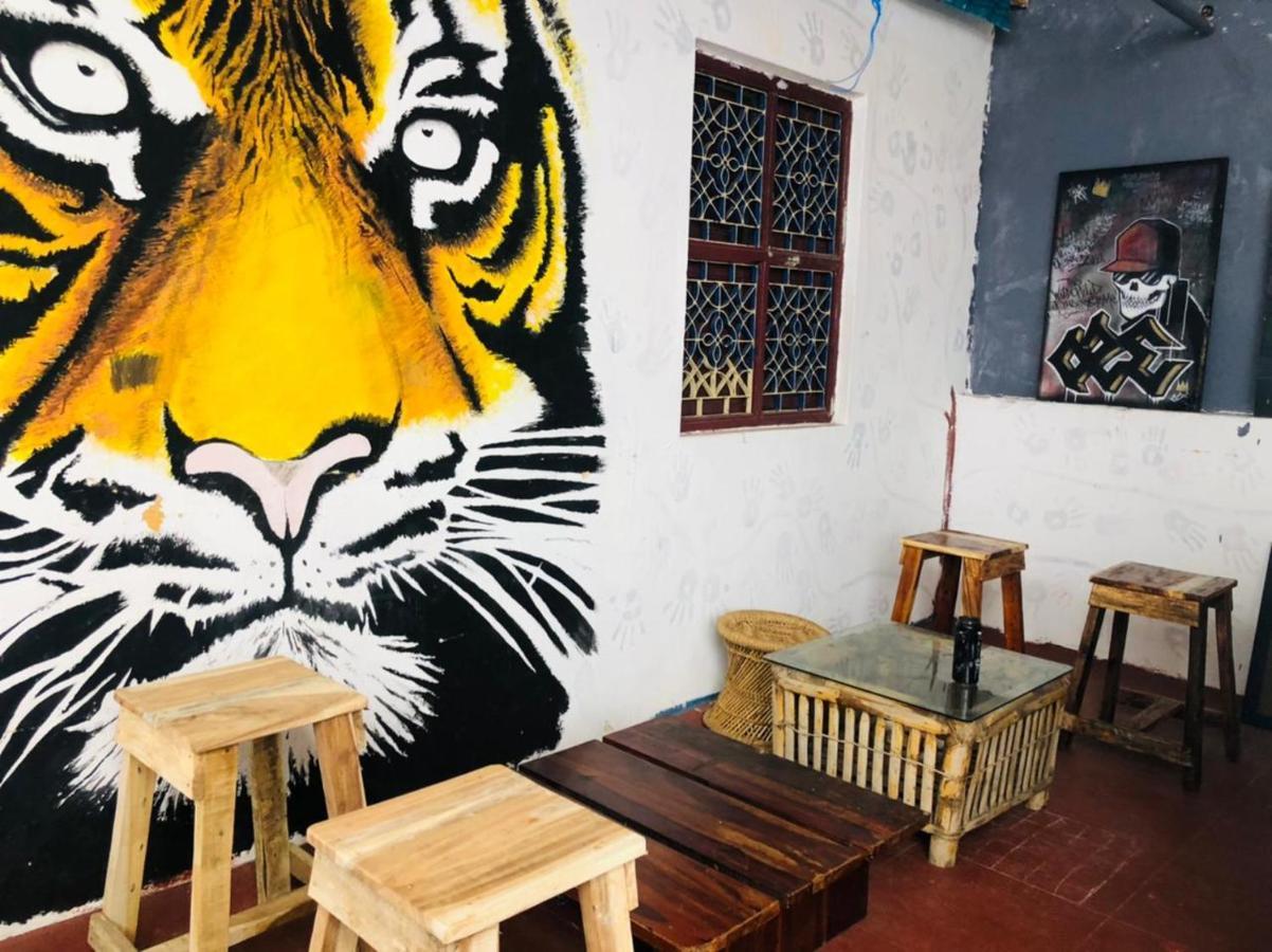 Gurukulam Hostel Pondicherry Exterior photo